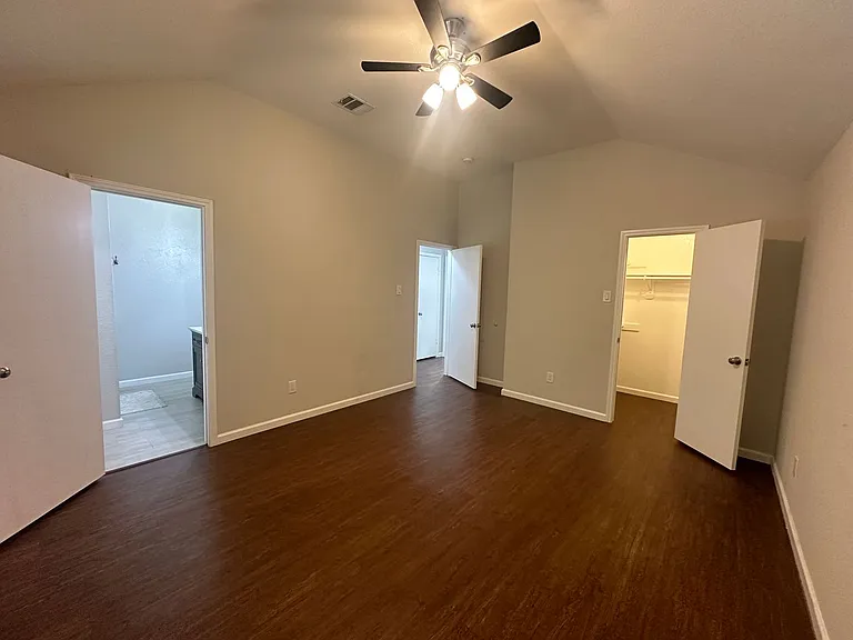 7814 Bob White Dr — Photo 9