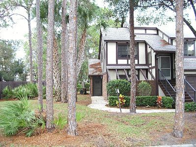 Private Corner End Unit