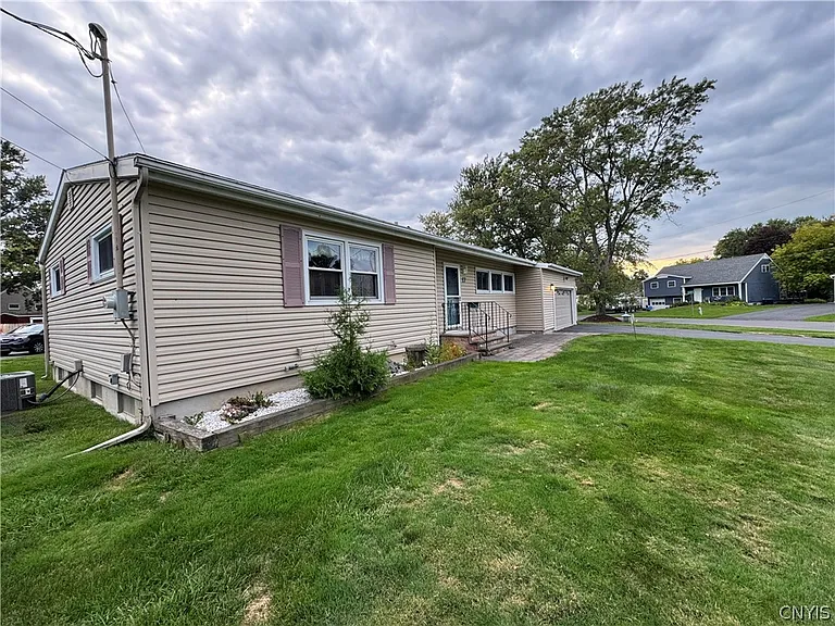 17 Gooseberry Ln — Photo 4