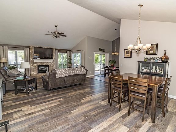 5th image of 5217 Driftwood Dr