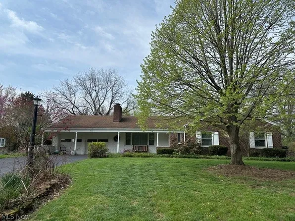 3614 Parkhill Cir NW, Canton, OH 44718