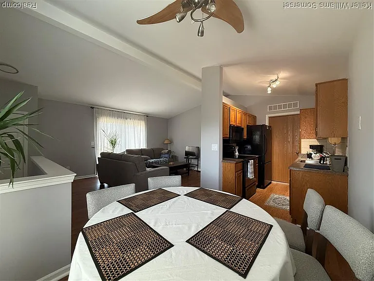 44724 Maryland Ct — Photo 7