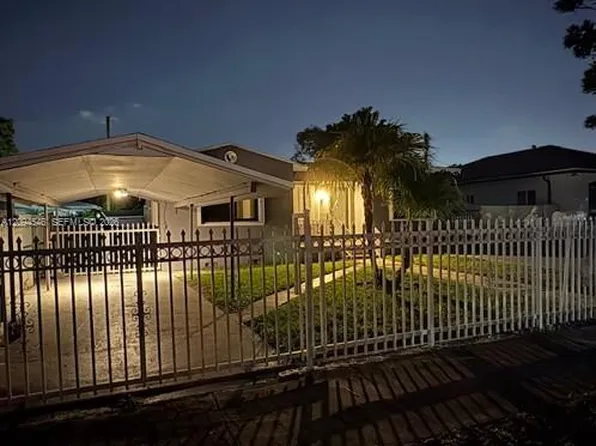 2962 NW 50th St, Miami, FL 33142