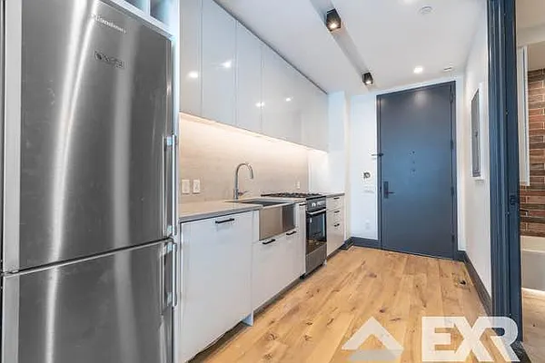 Rented by The KCI Group | media 71