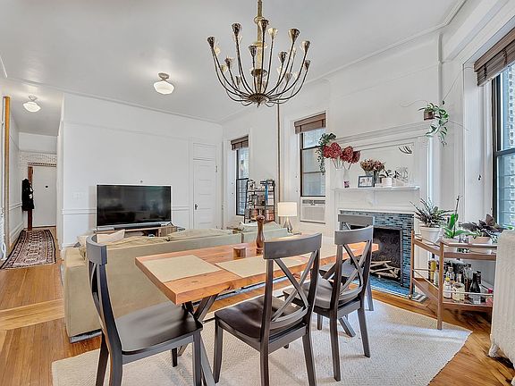 2nd image of 1947-C Adam C Powell Blvd Unit 1
