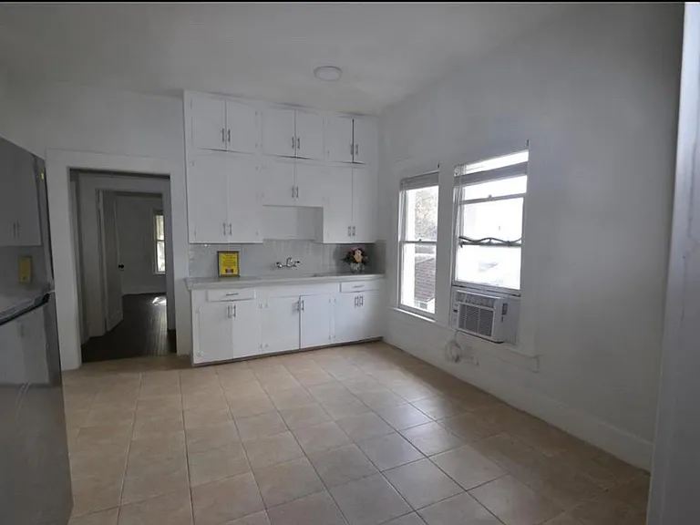 1517 Bonnie Brae St #4 — Photo 9
