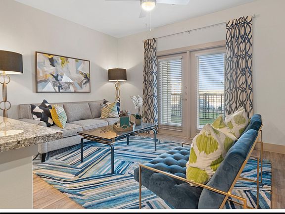 5th image of 1476 E McCarty Ln #3108
