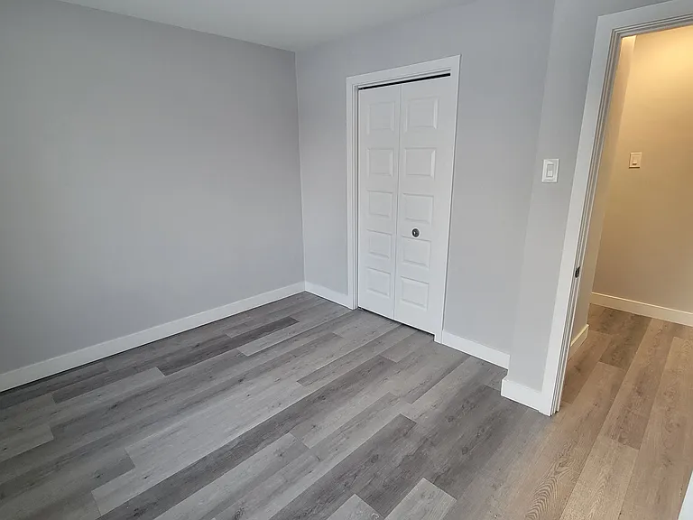 1115 2nd St W — Photo 2
