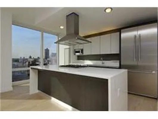 Rented by Douglas Elliman | media 14