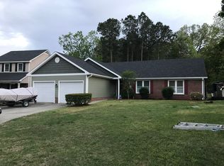 468 Brandermill Rd, Fayetteville, NC 28314