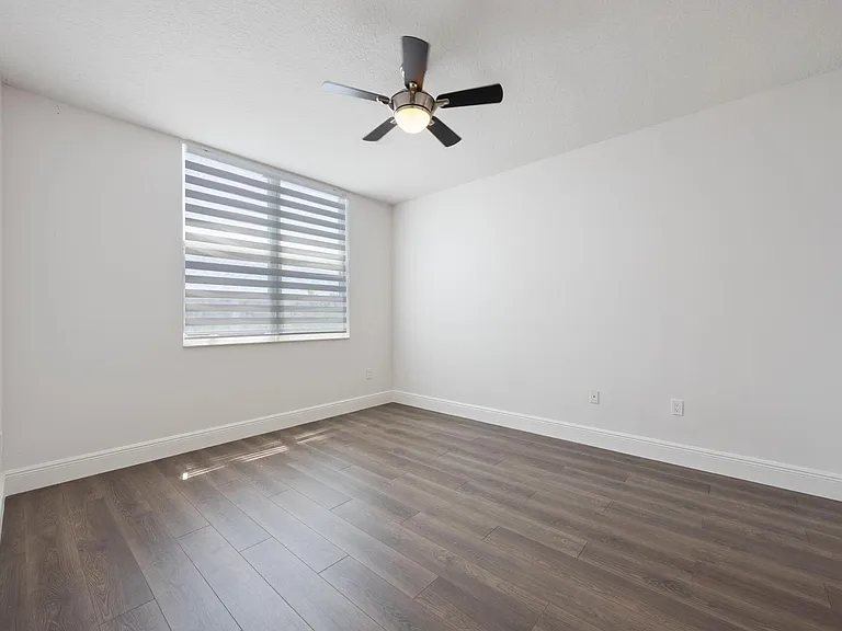 804 E Windward Way #621 — Photo 6