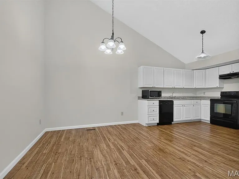 11 Bayside Ct #11 — Photo 10