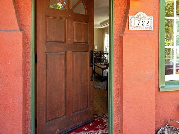 4th image of 1722 Maltman Ave