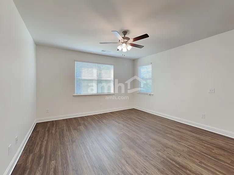 7060 Creeksong Dr — Photo 9