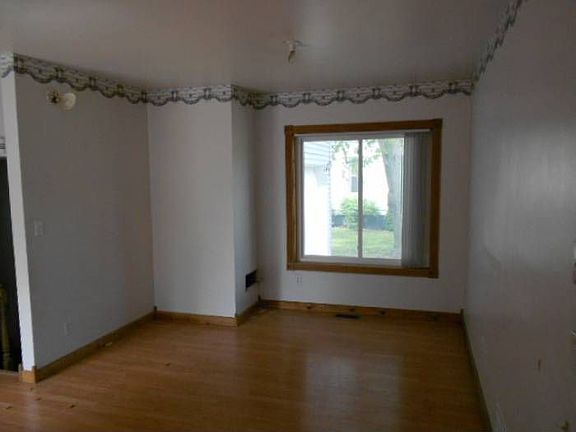 4th image of 6339 Kilgour St