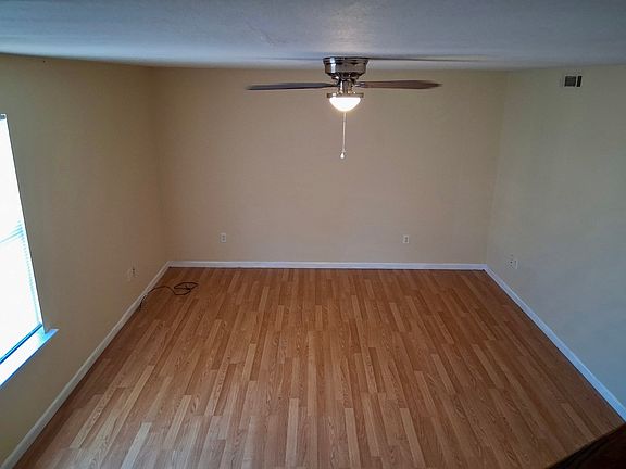 4th image of 349 Walnut Grove Rd #3