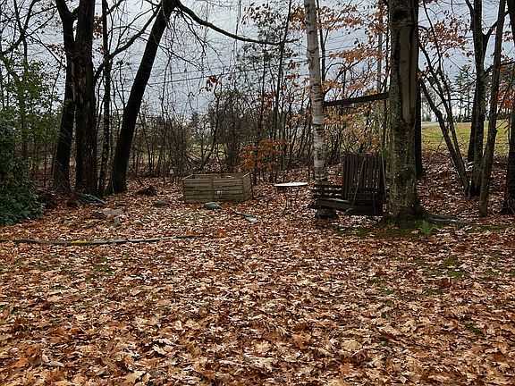 4th image of 4 Stanorm Dr