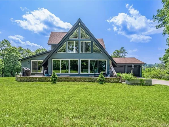 85 Camp Hill Road, Litchfield, CT 06759