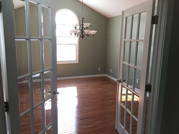 4th image of 6942 Trowbridge Cir