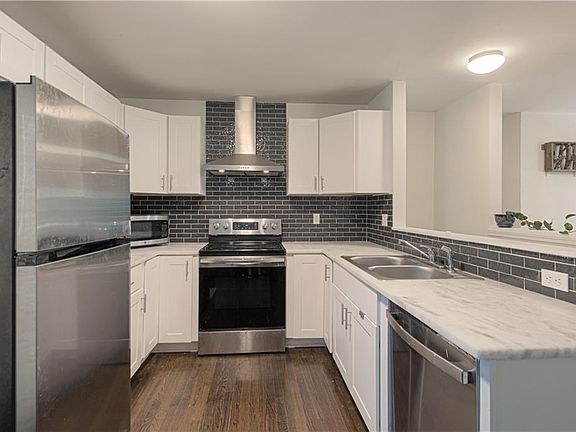 3rd image of 15328 White Ave