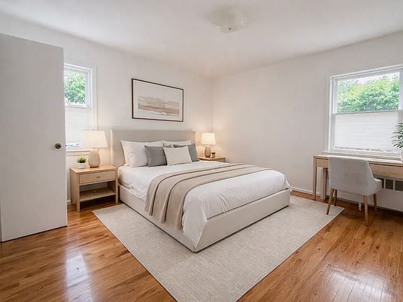 3rd image of 2342 Oceancrest Blvd #2B