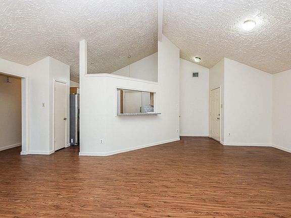 5th image of 10907 Allison Bend Ct