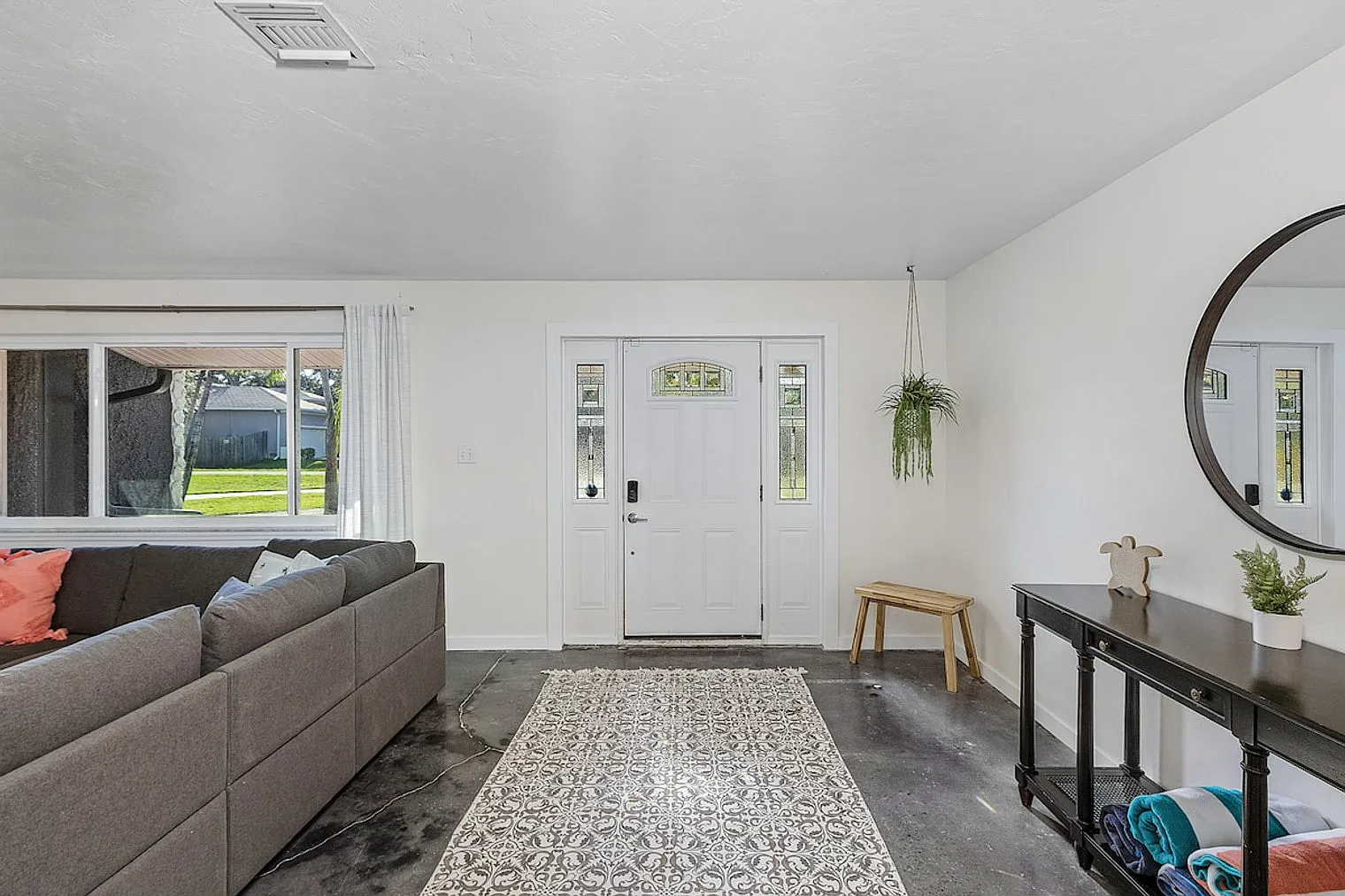 4 bed, 3.0 bath, $5,871 — Photo 1