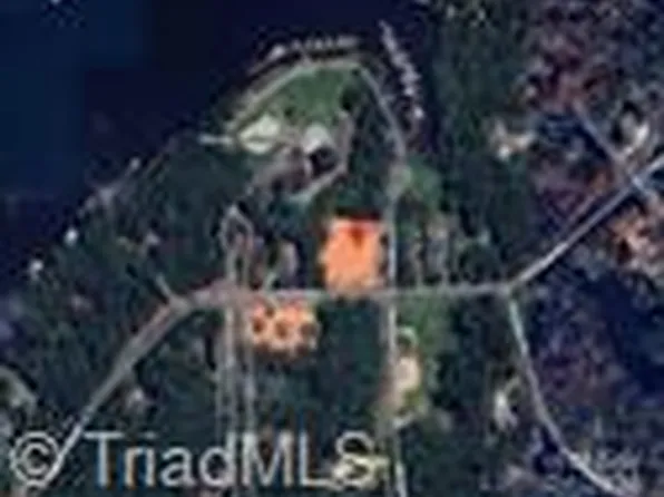 1025 Fairfield Rd, Troy, NC 27371