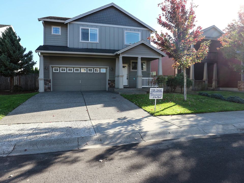 1st image of 613 NE 143rd St