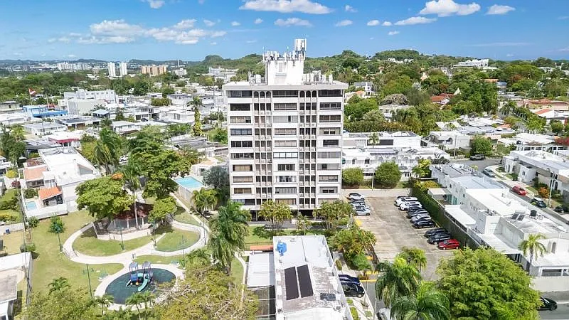 Cond Garden Hills Tower 15 Calle Miramonte Apt 201