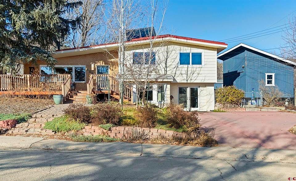 1st image of 403 Clovis Drive