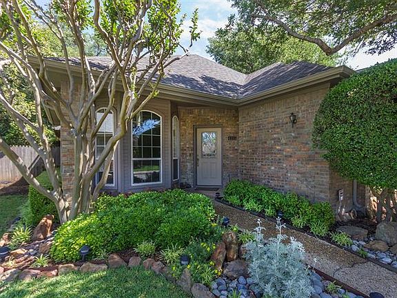 2nd image of 4115 Bendwood Ln