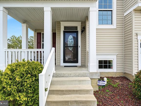 3rd image of 46159 Seabiscuit Ct
