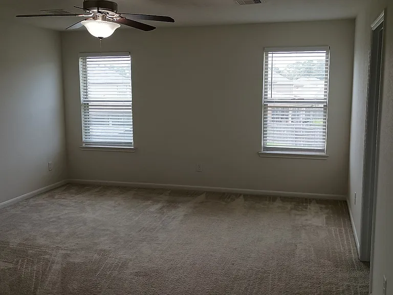 4018 Fernglade Dr — Photo 18