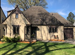 1529 8th St S, Fargo, ND 58103
