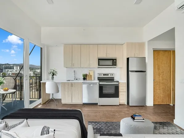 Premier Hollywood, 6762 Hawthorn Ave #164c54eef, Los Angeles, CA 90028