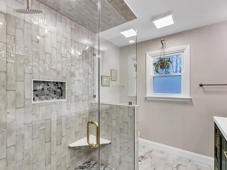 1126 Trailwood Dr — Photo 7
