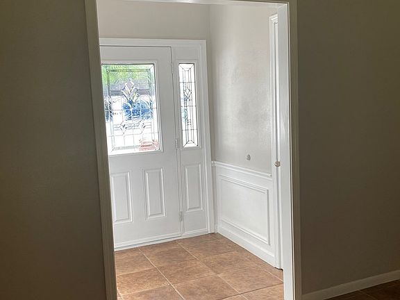 2nd image of 504 Englewood Dr
