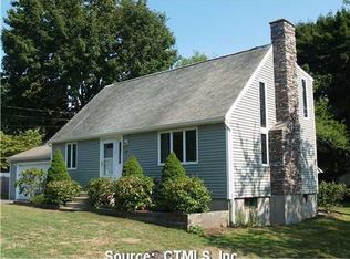 6 Merrill Rd, Clinton, CT 06413