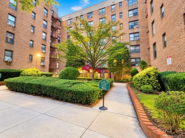 8325 98th Street #5P, Woodhaven, NY 11421