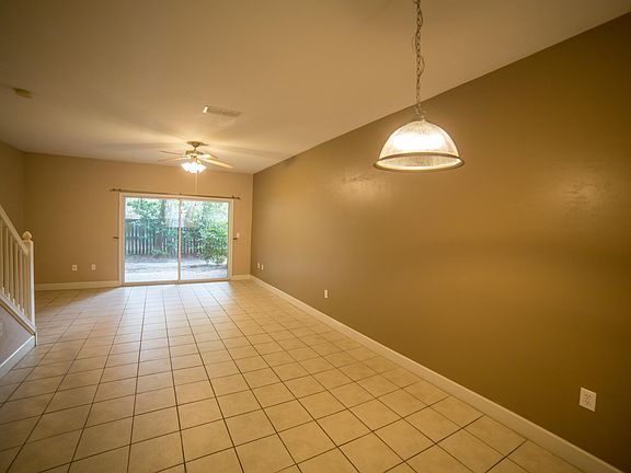 4th image of 943 NW 21st Ave #36