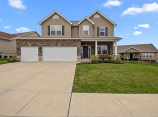 313 Amber Bluff Ln, Imperial, MO 63052