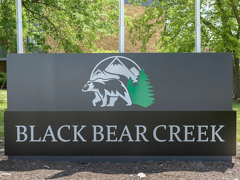 Black Bear Creek Apartments — Photo 1