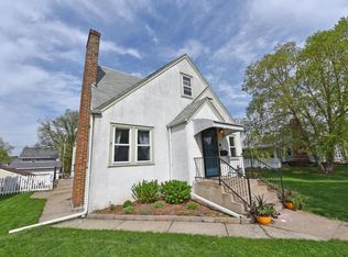 947 Manomin Ave, West Saint Paul, MN 55118
