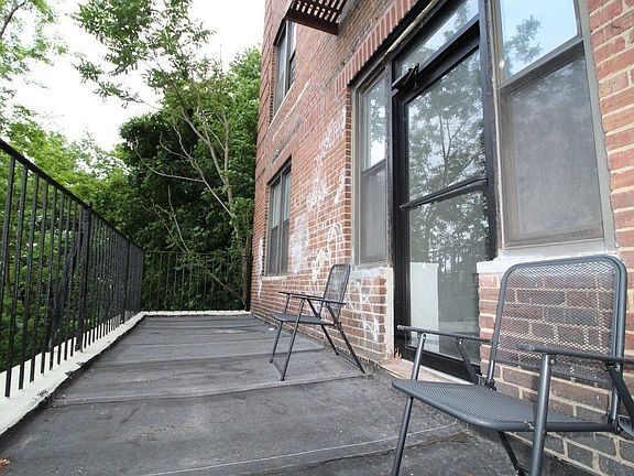 2nd image of 3660 Waldo Ave APT 1A