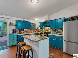 552 Longhorn Trl, Seguin, TX 78155