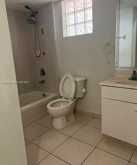 650 Palm Ave #3-A2 — Photo 5