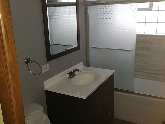 5th image of 5726 W Lawrence Ave