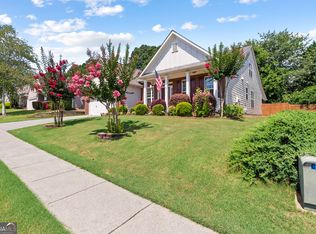 1822 Madrid Falls Dr, Braselton, GA 30517