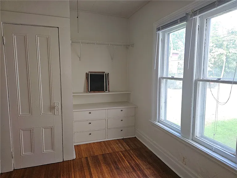 9 Rowley St #3 — Photo 18